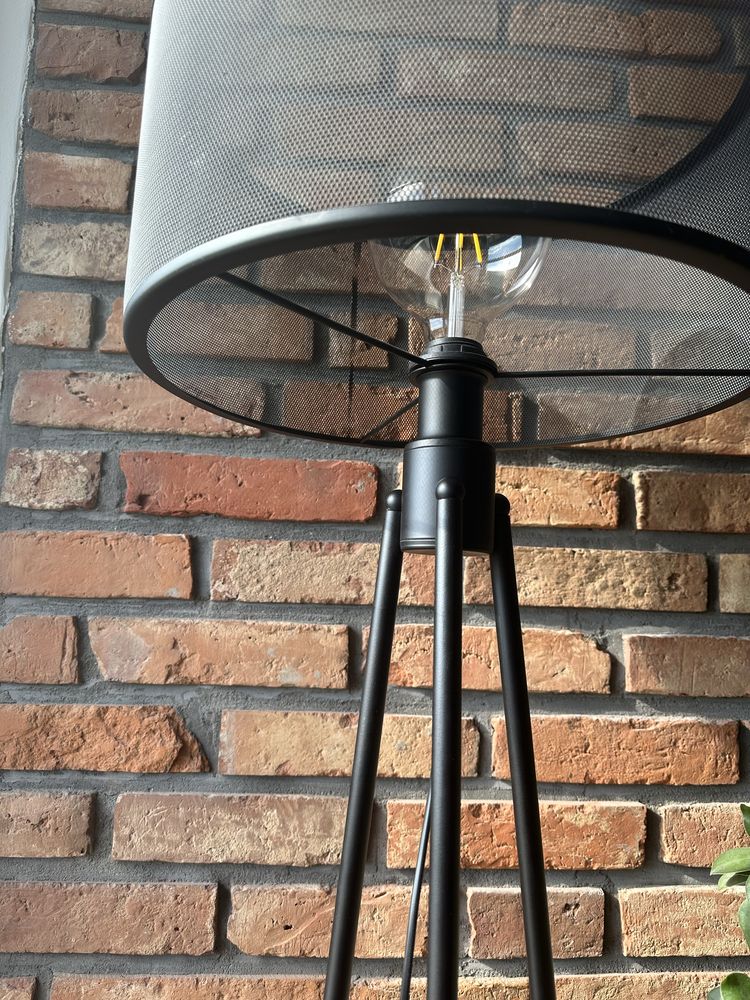 Lampa podlugowa Loft