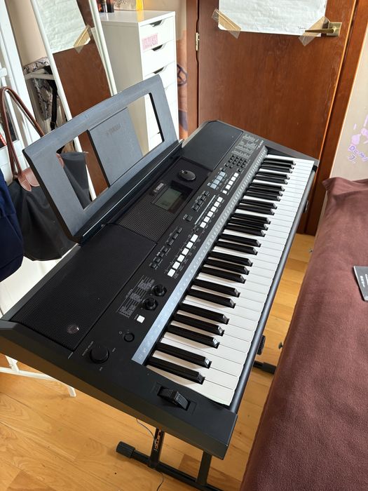 Keyboard YAMAHA E433