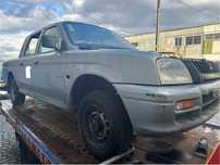 Mitsubishi L200 para peças