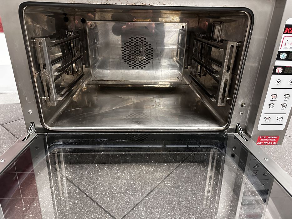 Używany piekarnik elektryczny firmy KROMET.