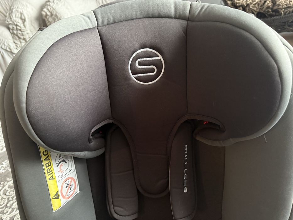 Автокрісло в машину