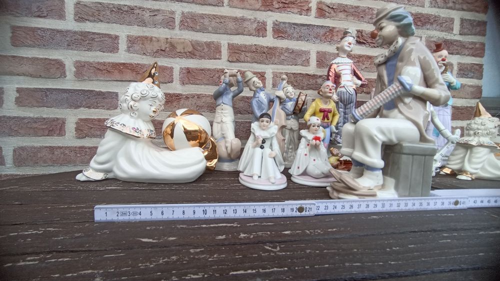 Статуэтка  клоун