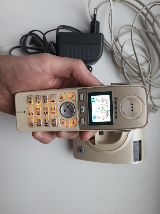 Радіо(стільниковий) телефон Panasonic KX-TG8077UA