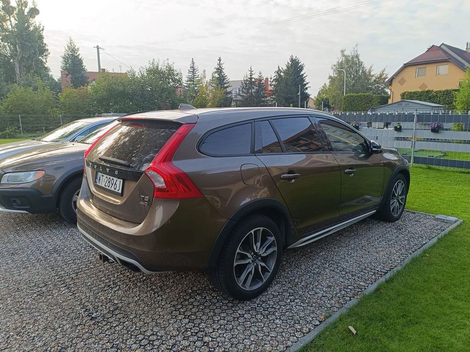 Volvo V60 Cross Country CC T5 AWD 2.5 Super Stan! PEŁNY SERWIS