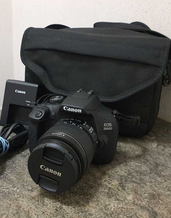 Canon EOS 2000D Kit c/saco