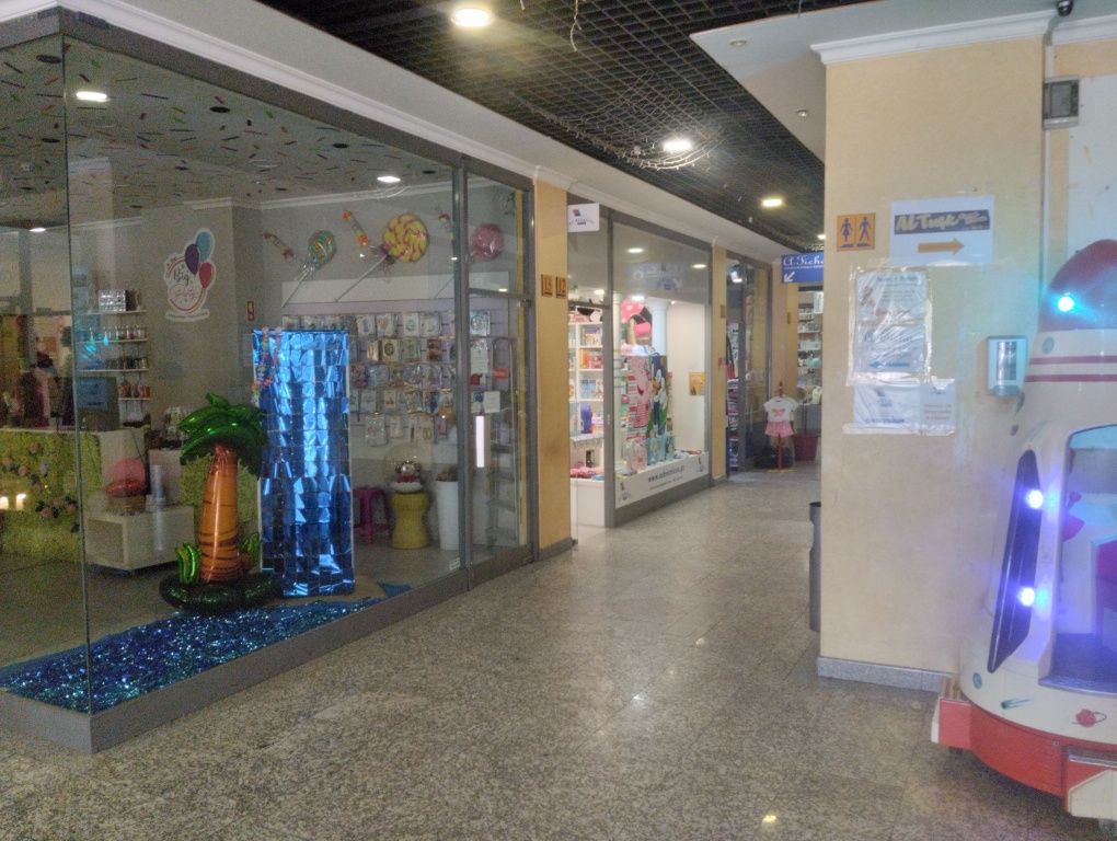Loja no centro do Fundão