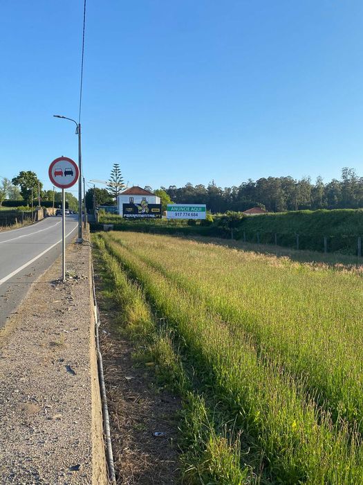 Vende-se Terreno Agrícola com Poço e Motor