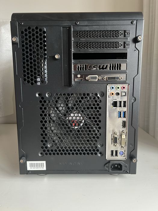 Torre gaming alientech