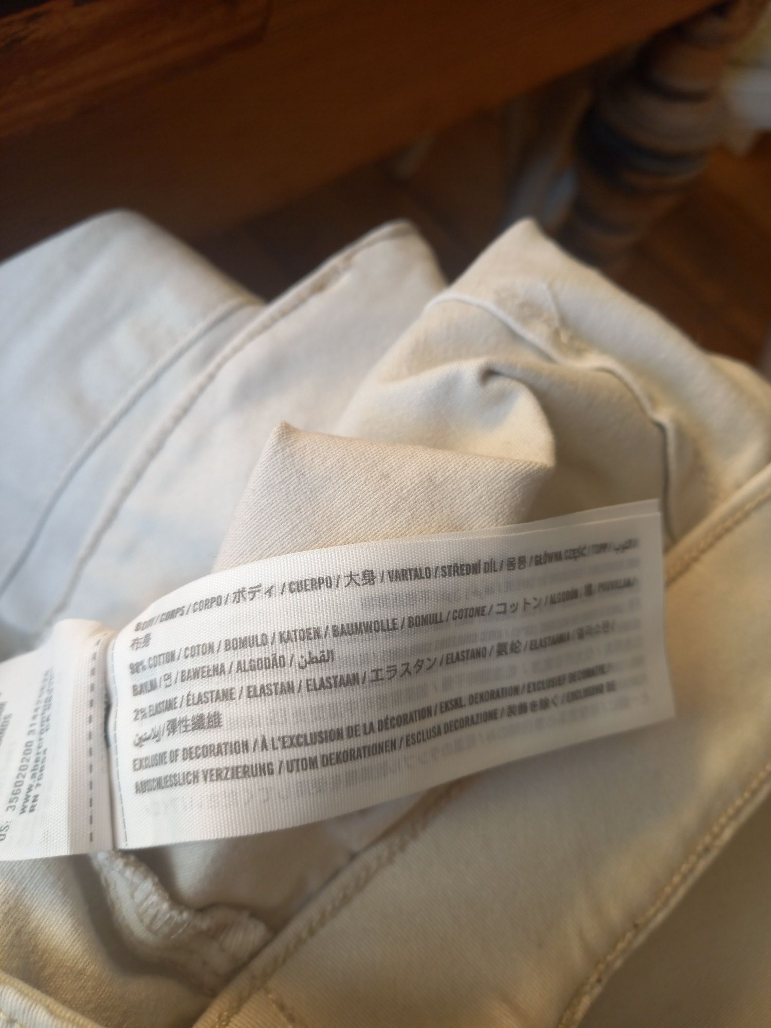 Hollister beżowe bojówki z szerokimi nogawkami L / 40 / 12