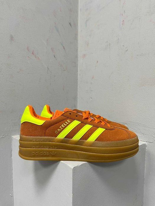 Женские замшевые кроссовки Adidas Gazelle Bold Platform адидас газель