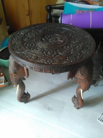 Egzotyczny stolik,slonie