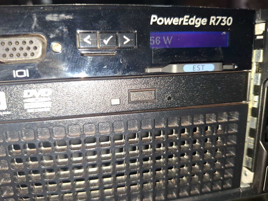 Servidor Dell PowerEdge R730 SFF 8xBays 2x E5-2680 v4 16GB