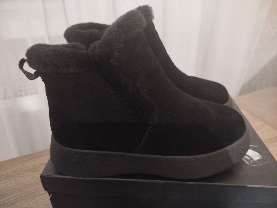 Жіночі черевики , натуральний замш