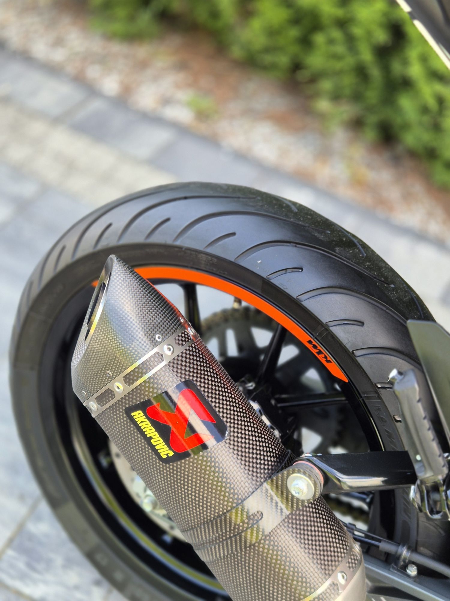 Ktm Duke 125 ORI AKRAPOVIC ABS Idealny kat B a1