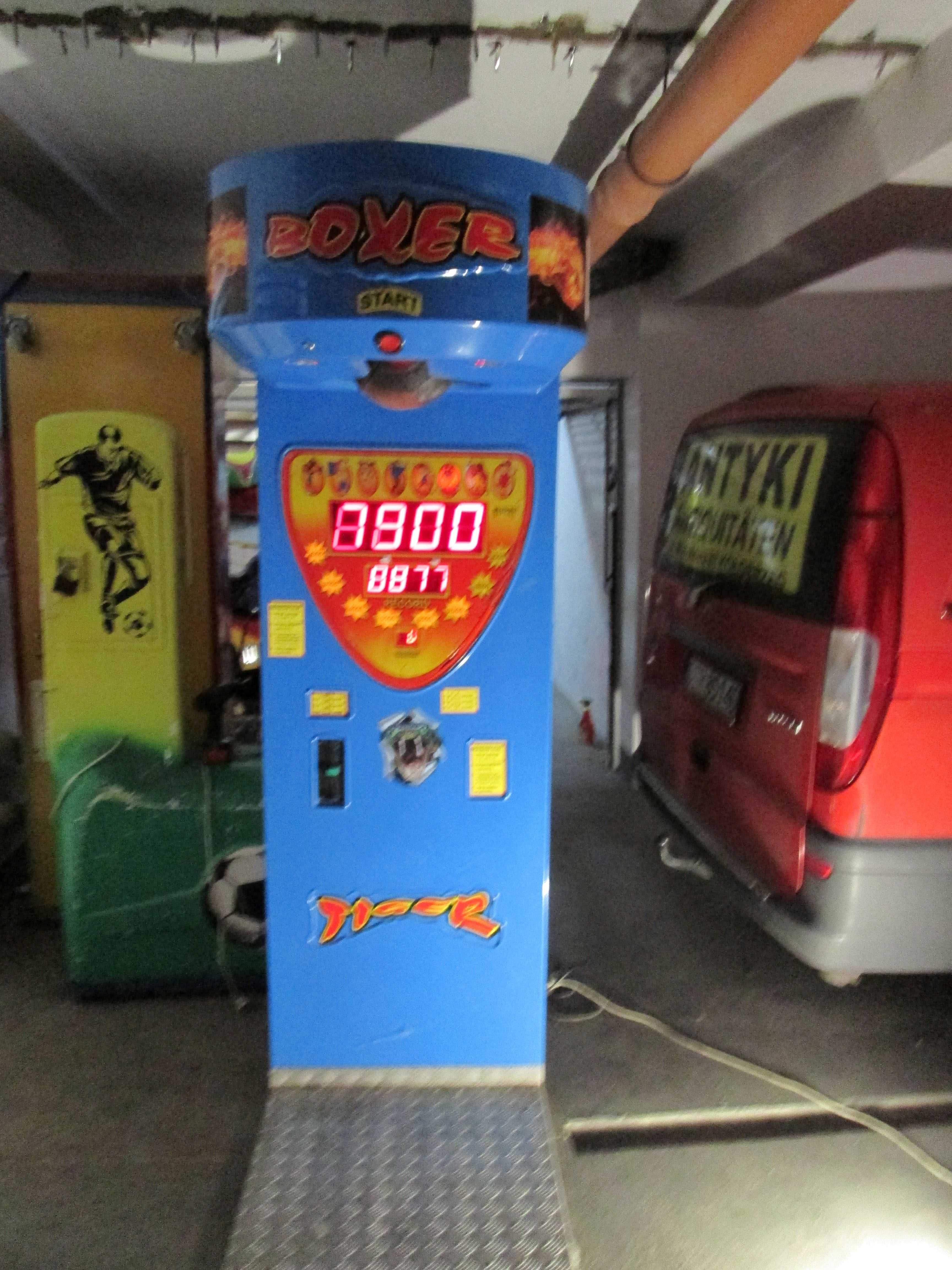 Automat zarobkowy Bokser.