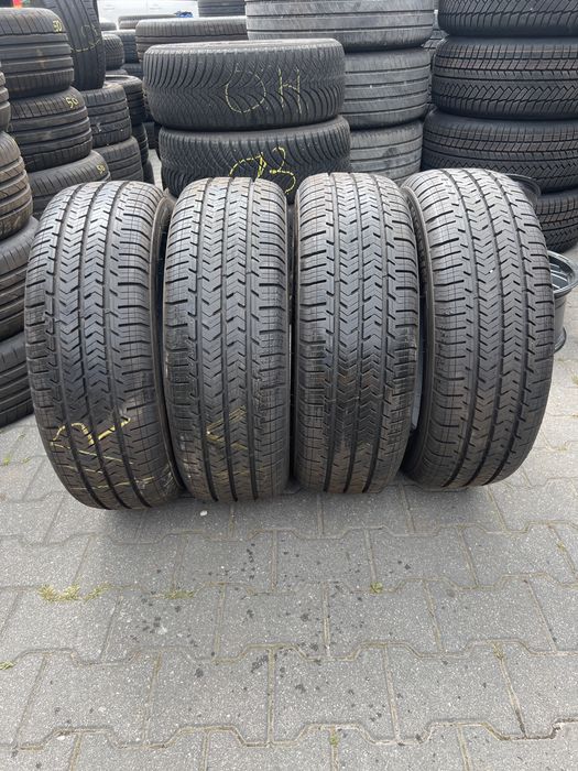 *Komplet opon 215/60/17C michelin
