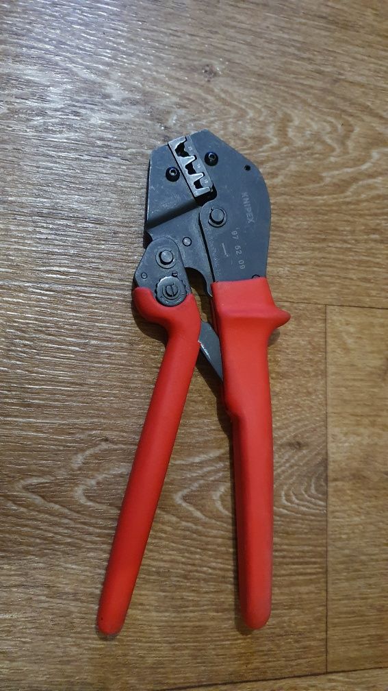 Клещи для опрессовки контактных гильз 10-25м Knipex 975209