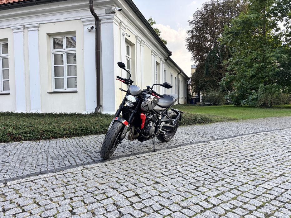 Triumph Trident 660, Cena zimowa. Salon PL 28 tys km przebiegu