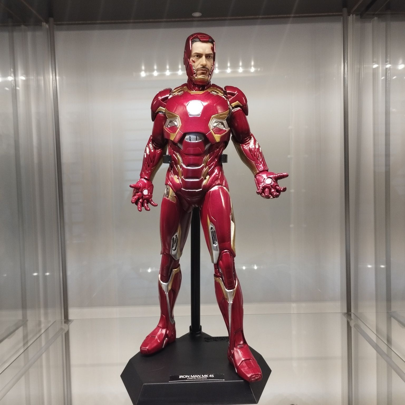 Figurka Iron Man Mk 45 - limitowana edycja