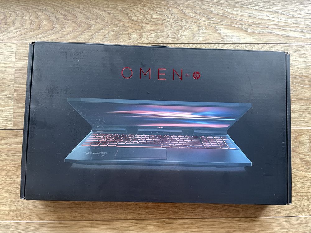 HP OMEN com carregador e Rato de oferta