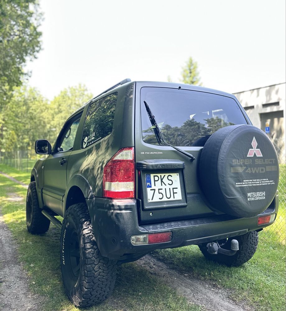 Mitsubishi Pajero, silnik BMW, 35” cali