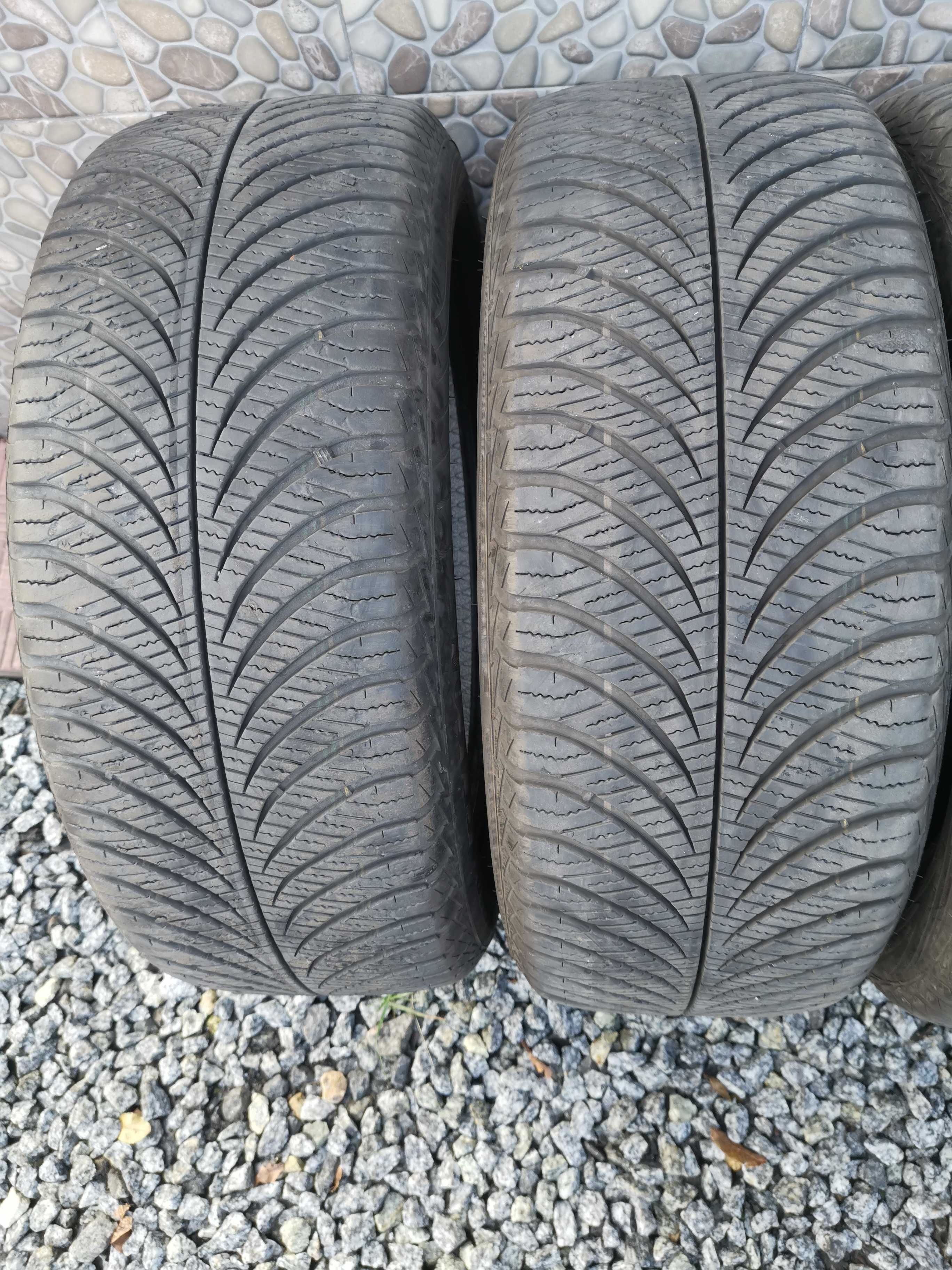 4 opony 215/55 R17 Goodyear Vector 4seasons G2 6mm