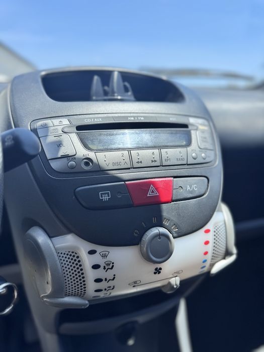 PEUGEOT 107 1.0 gasolina 2008 com 75 mil km Nacional garantia 18 meses