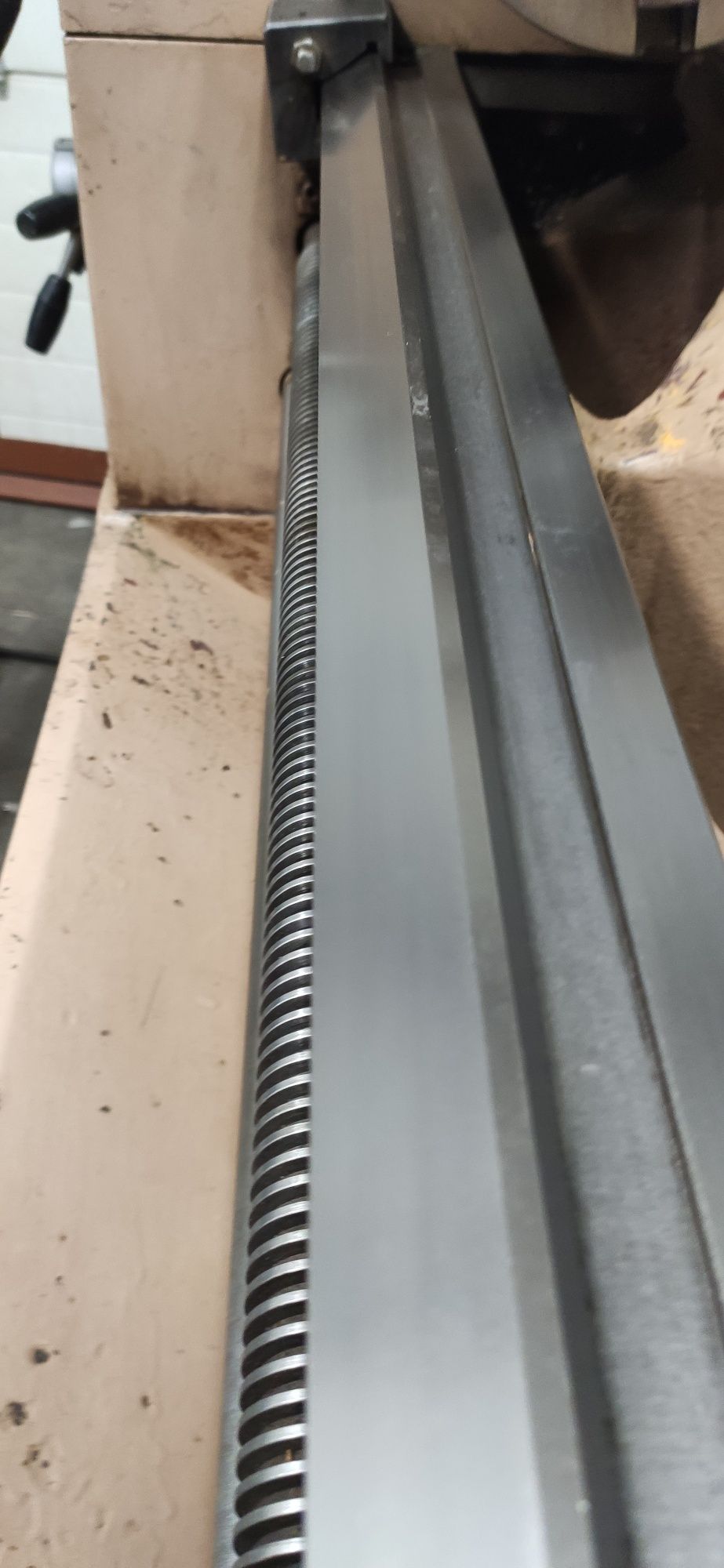 Tokarka TUM 25 B x 750