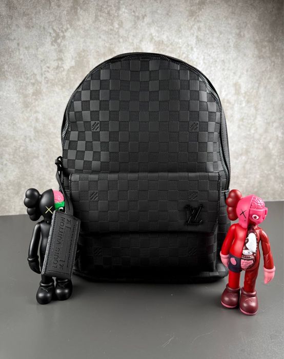 Рюкзак Louis Vuitton чорний чоловічий рюкзак луї віттон чорний шкірзам