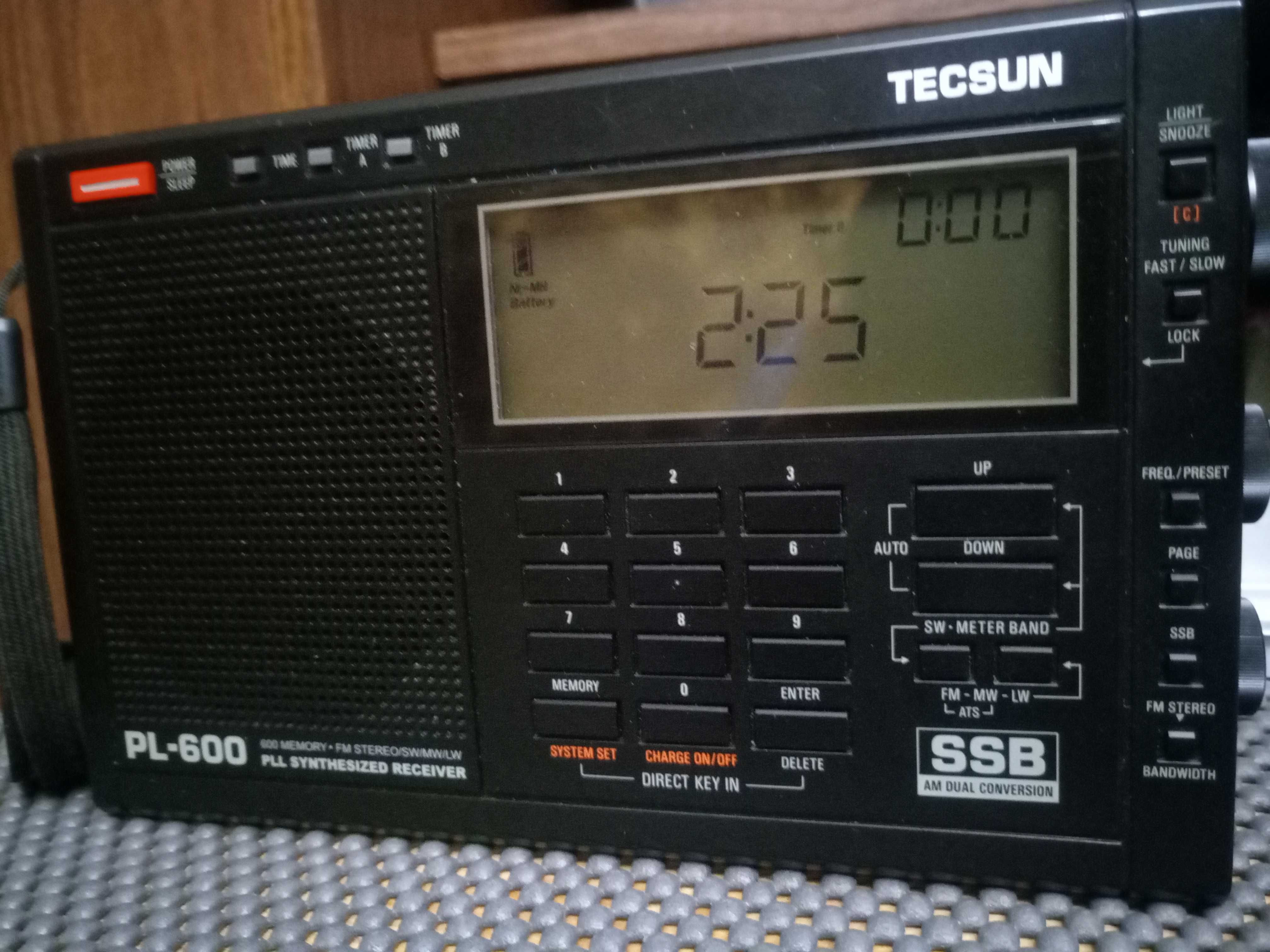 Радиоприемник TECSUN  PL-600 : коллекция  с SSB ,ATS всеволновой.