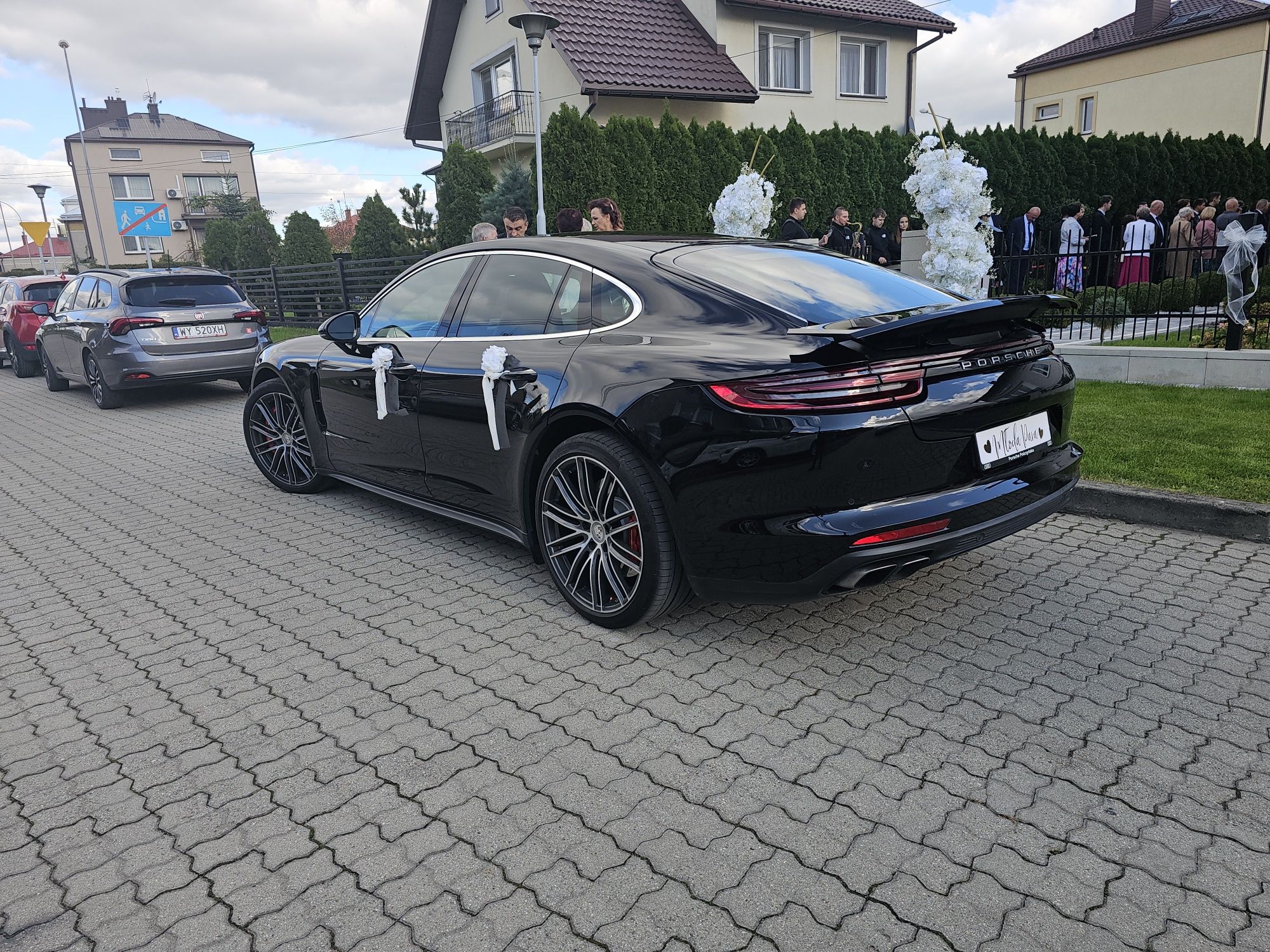 Do ślubu Porsche Panamera Turbo