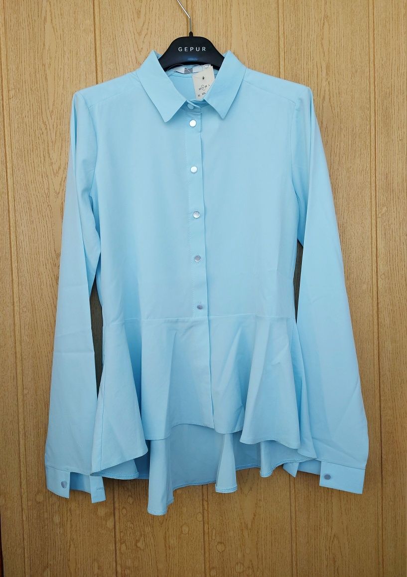 Блуза  шёлковая  голубая .