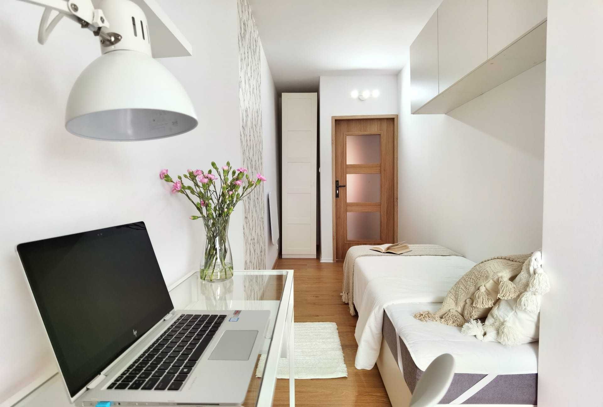 Ul. Bytnara Rudego 15f - od 1.10.2025r.– BALKON, blisko WYDZ.MECHANIKI