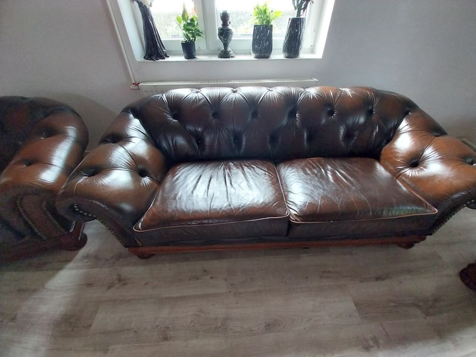Komplet Komplet wypoczynkowy typu chesterfield 3+2+1  100% skór