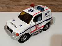 model Mitsubishi Pajero ambulans