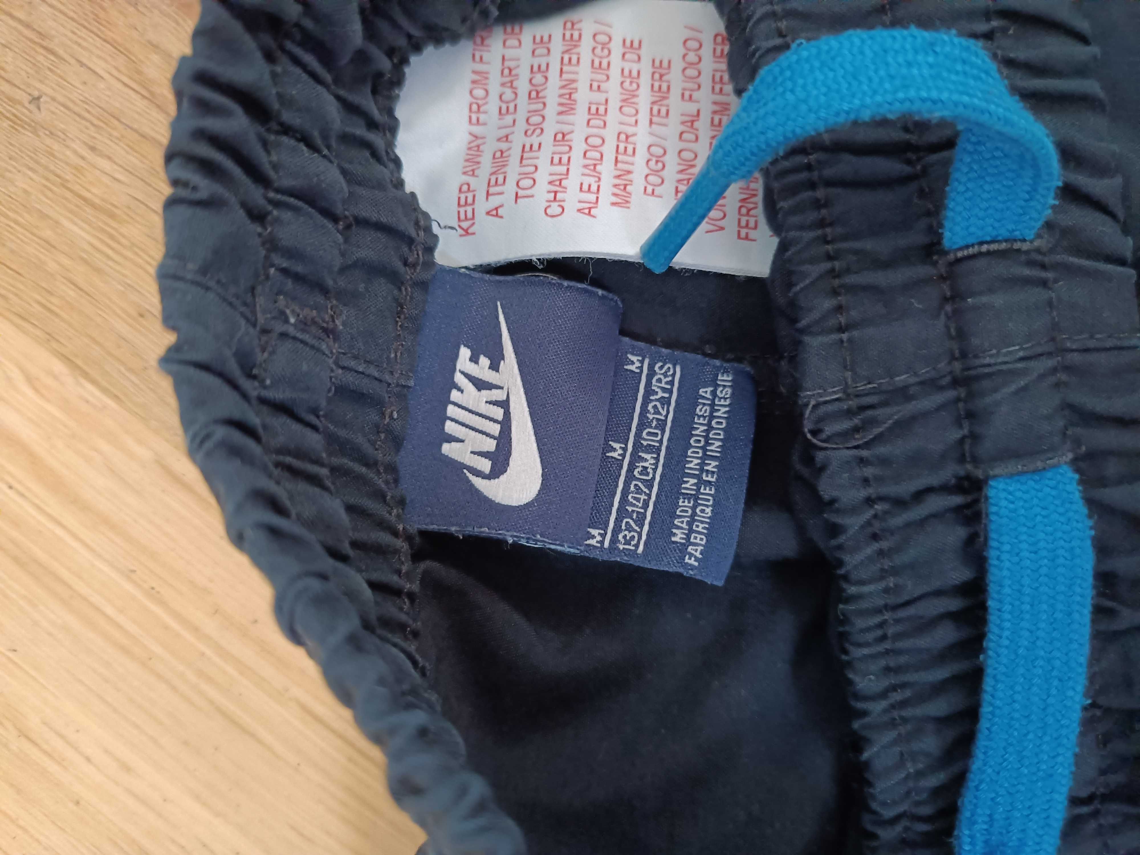 Spodenki chłopięce NIKE roz. 137-142