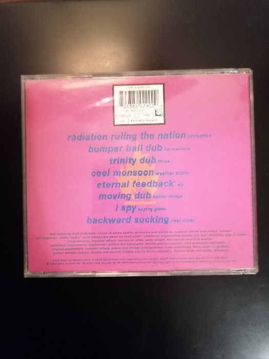 Disco CD "Massive Attack V Mad Professor - No Protection"