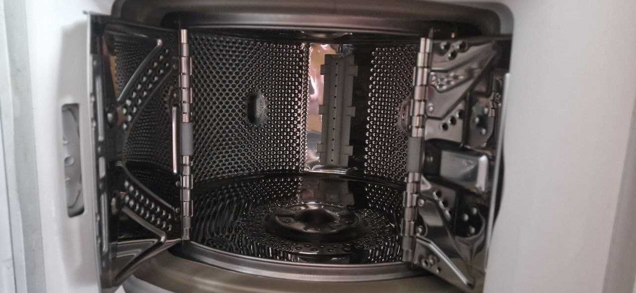 Pralka Whirpool, 40 cm, 6 kg, energia B, na gwarancji jeszcze rok