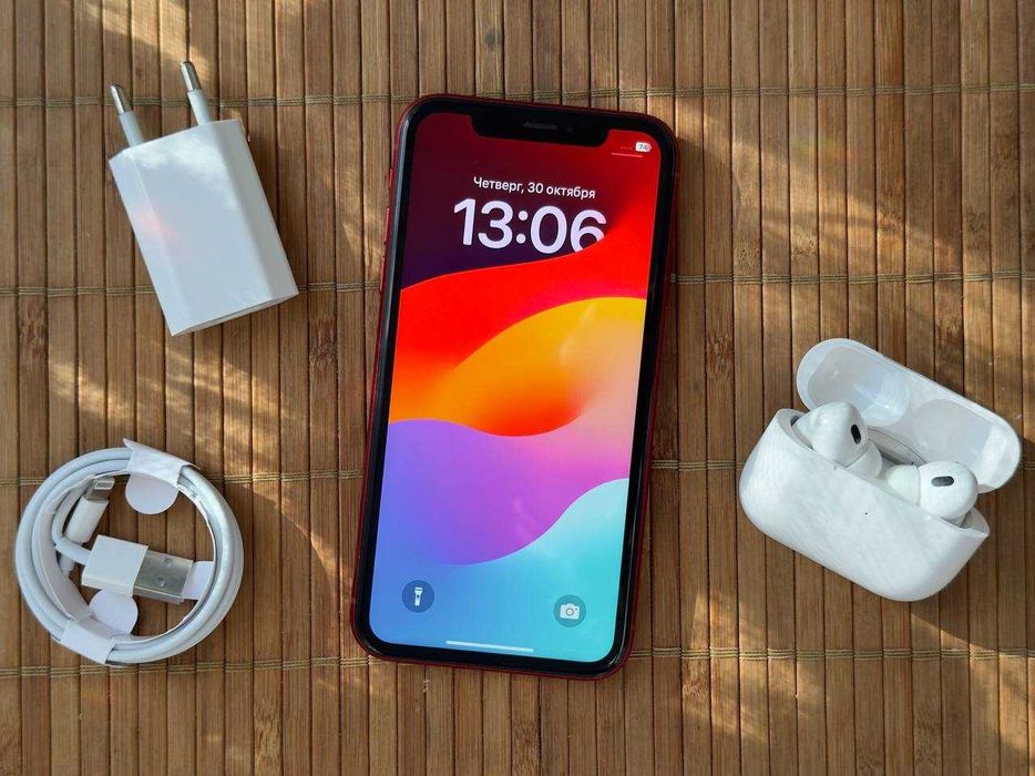 iPhone XR Product RED. Комплект