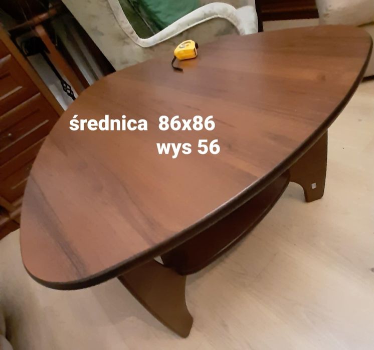 Trójkątny stolik kawowy