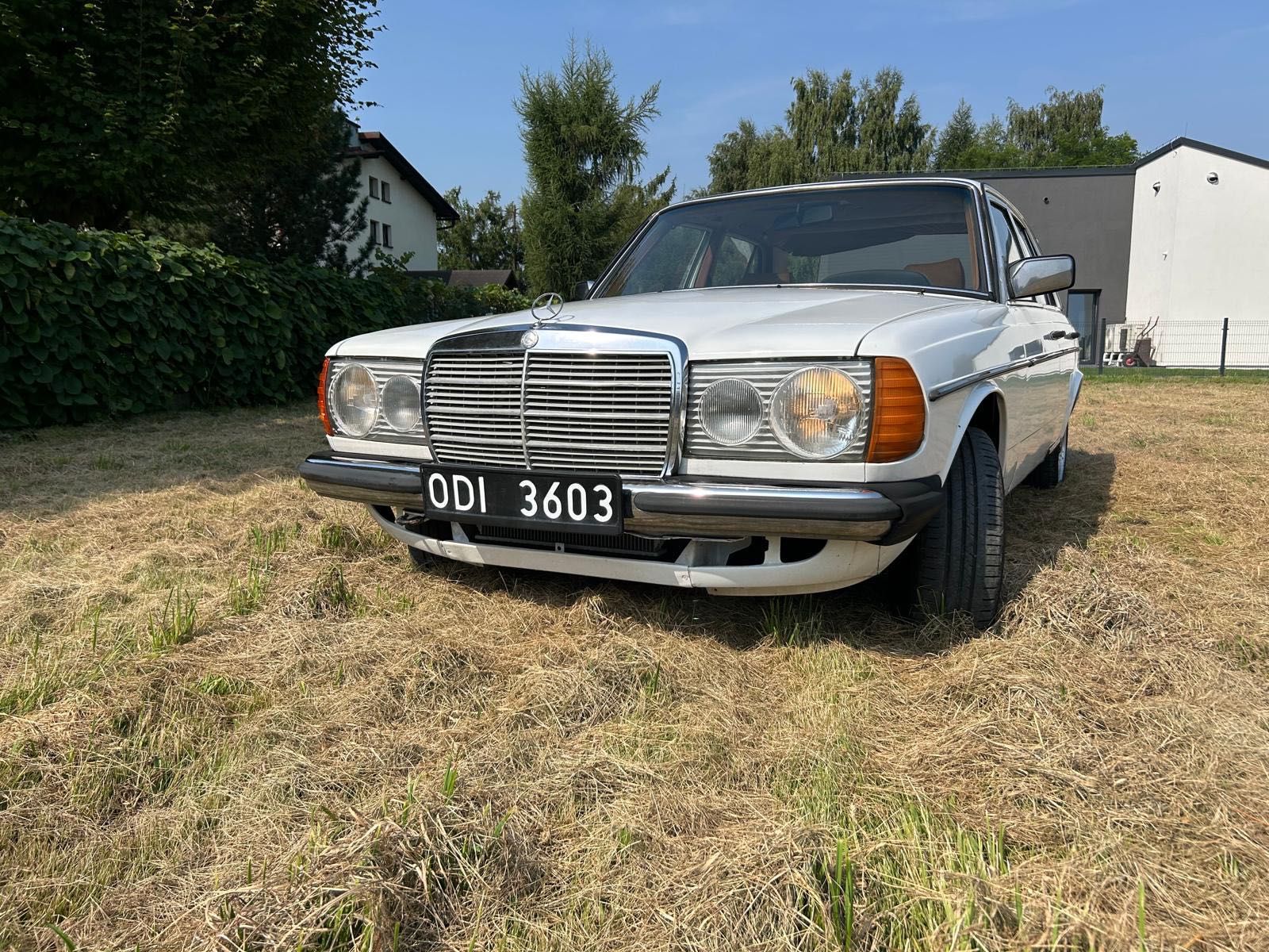 Mercedes w123 200d