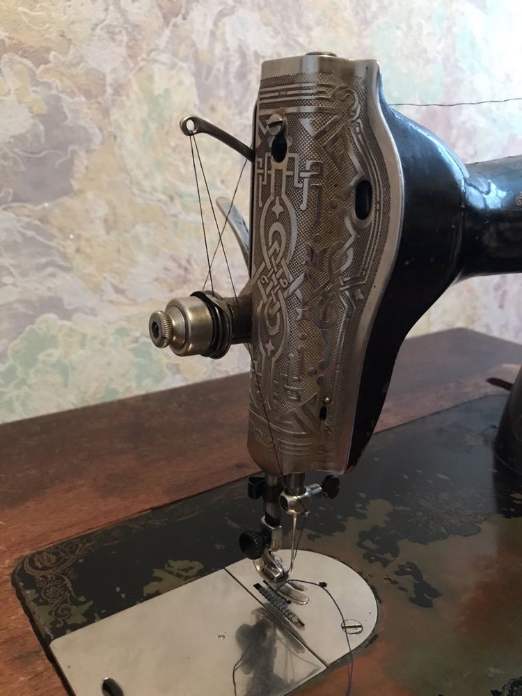 Машинка швейна Zinger ніжна