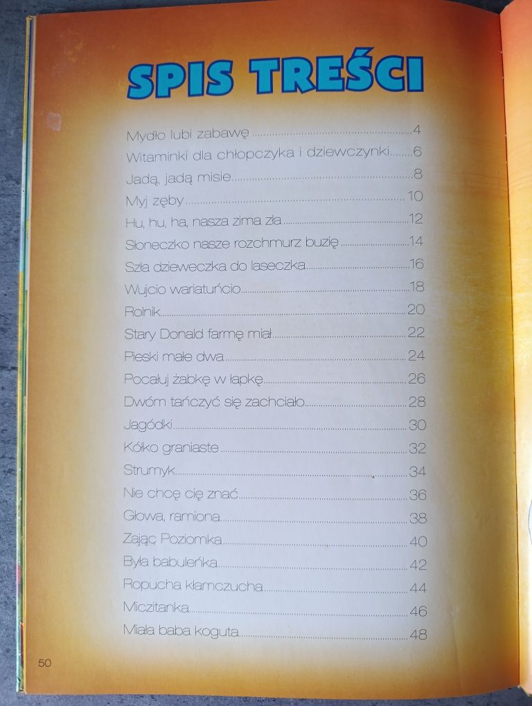 Karaoke dla dzieci książka z piosenkami + płyta dvd  od Martel