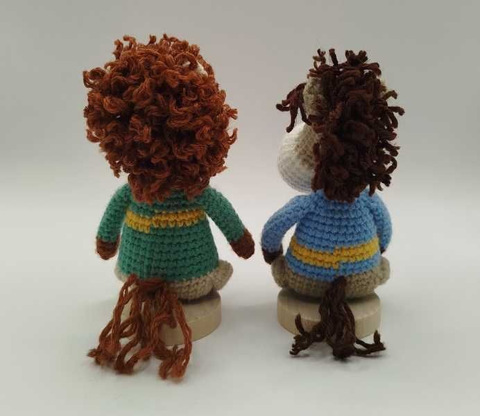 Лошадка в'язана іграшка ручна робота лошадь конь символ року