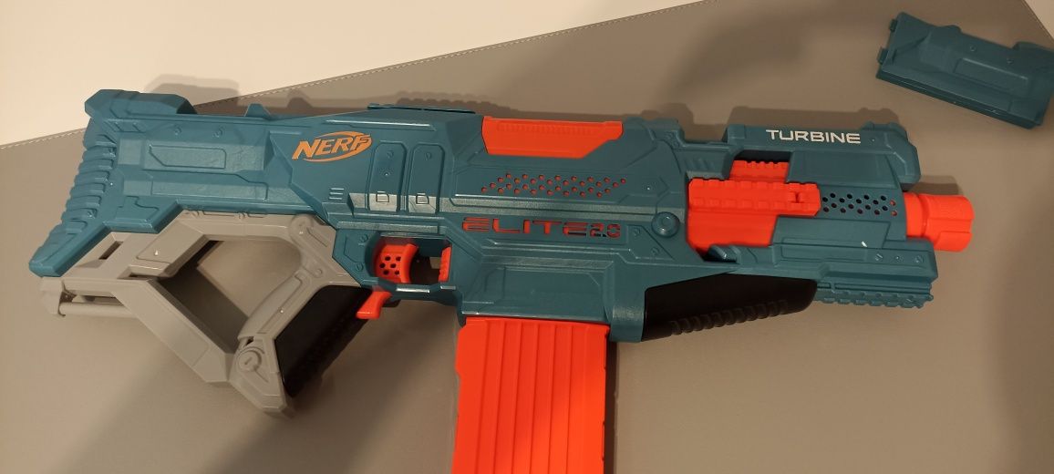 NERF Elite 2.0 Turbine CS - 18 + magazynki i strzałki