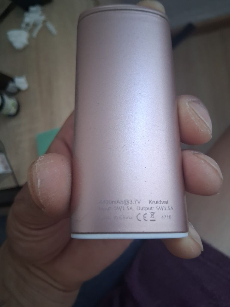 Pawerbank 4400 i 5000mha