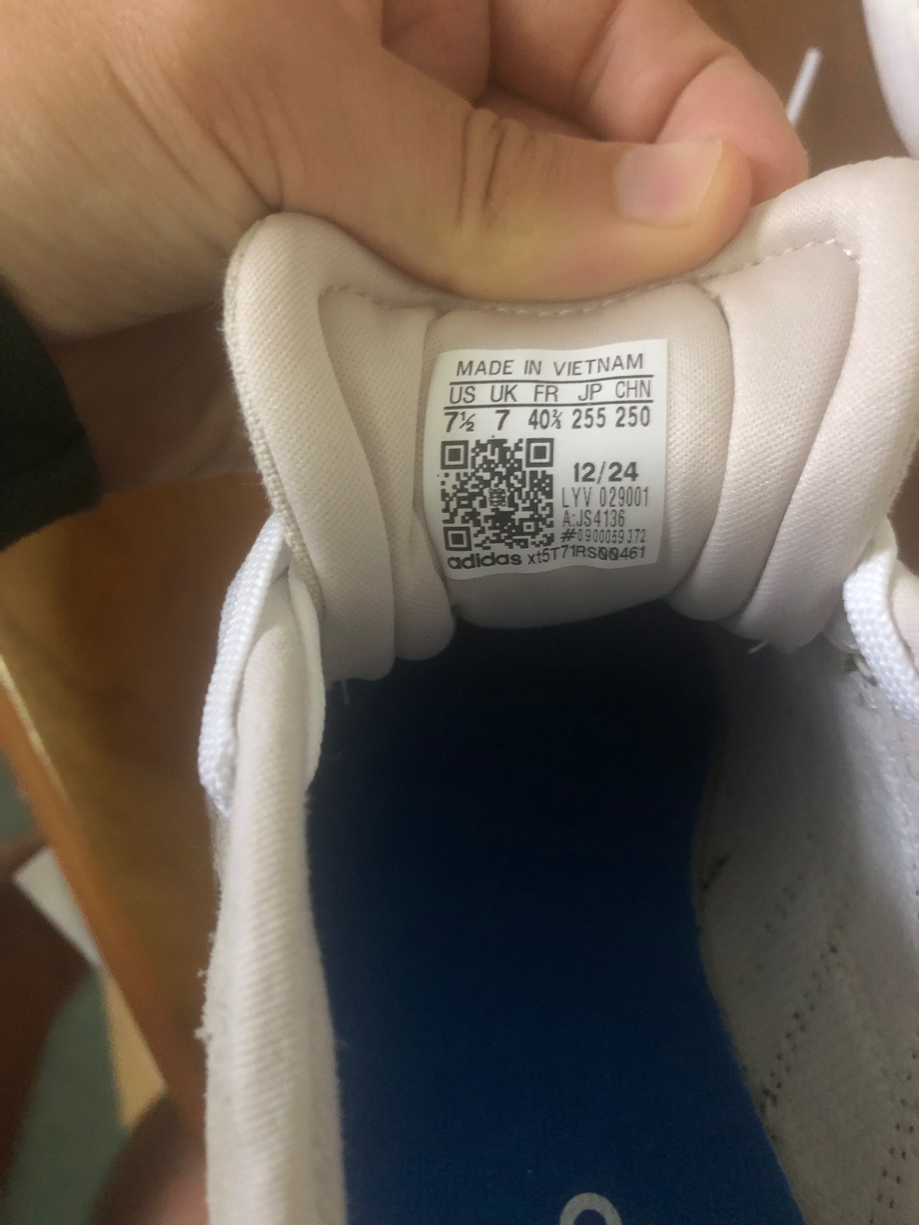Sapatilhas Adidas como novas