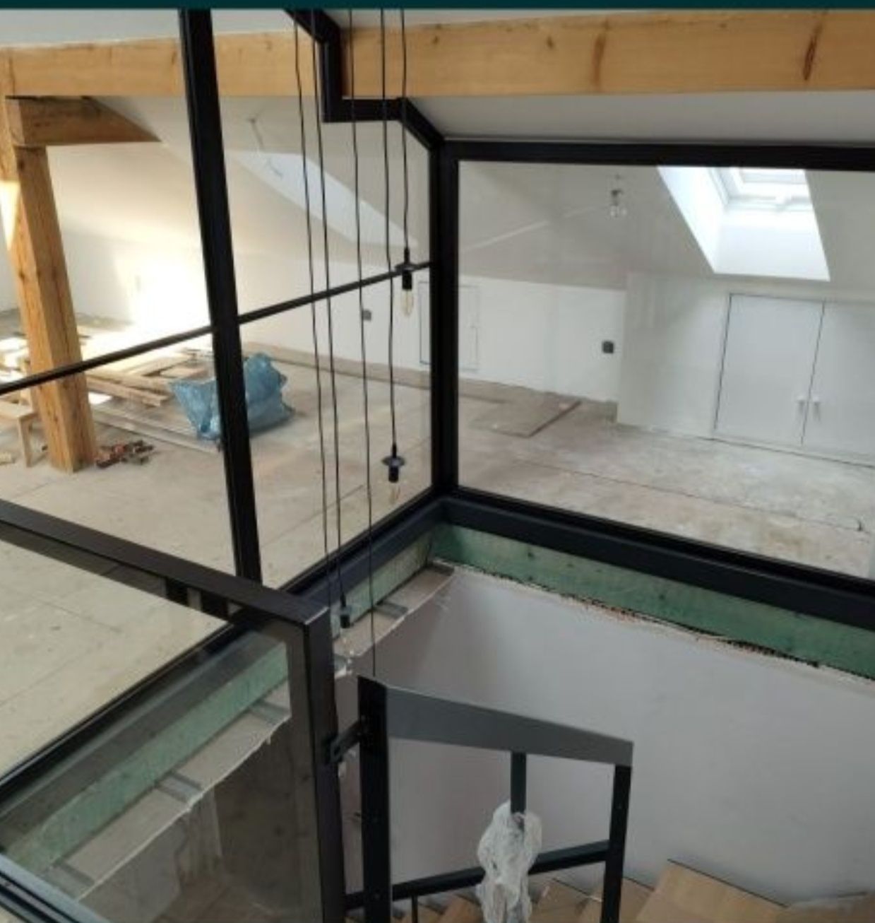 Ścianka loft czarna