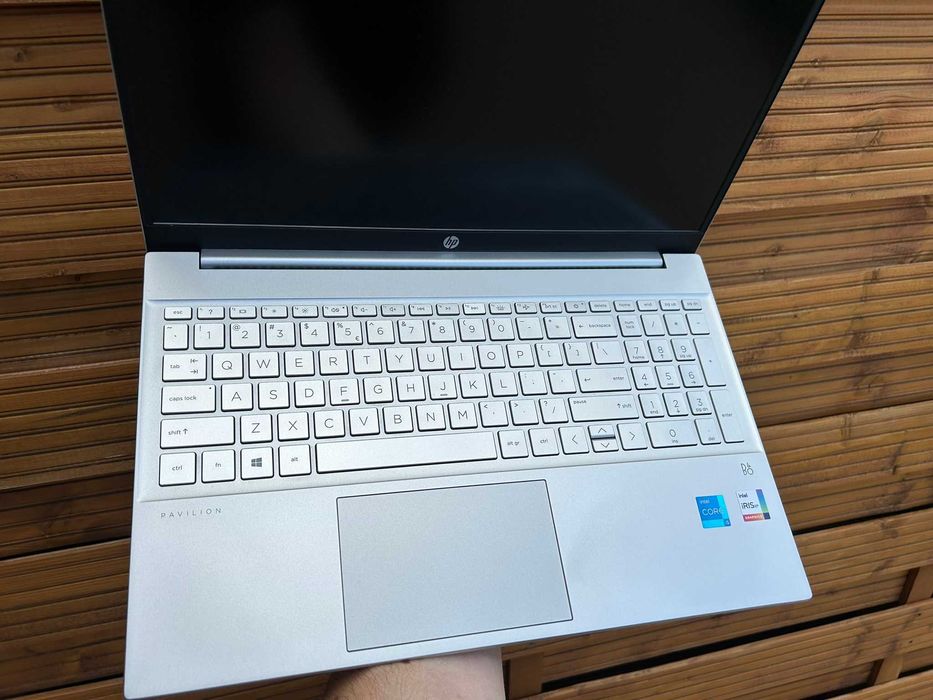 Laptop HP Pavilion 15,6 cala IPS, Intel i5 8-rdzeni, 16 GB RAM, 256SSD