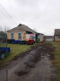 Продається будинок біля дороги в селі Зеленьки Київська область